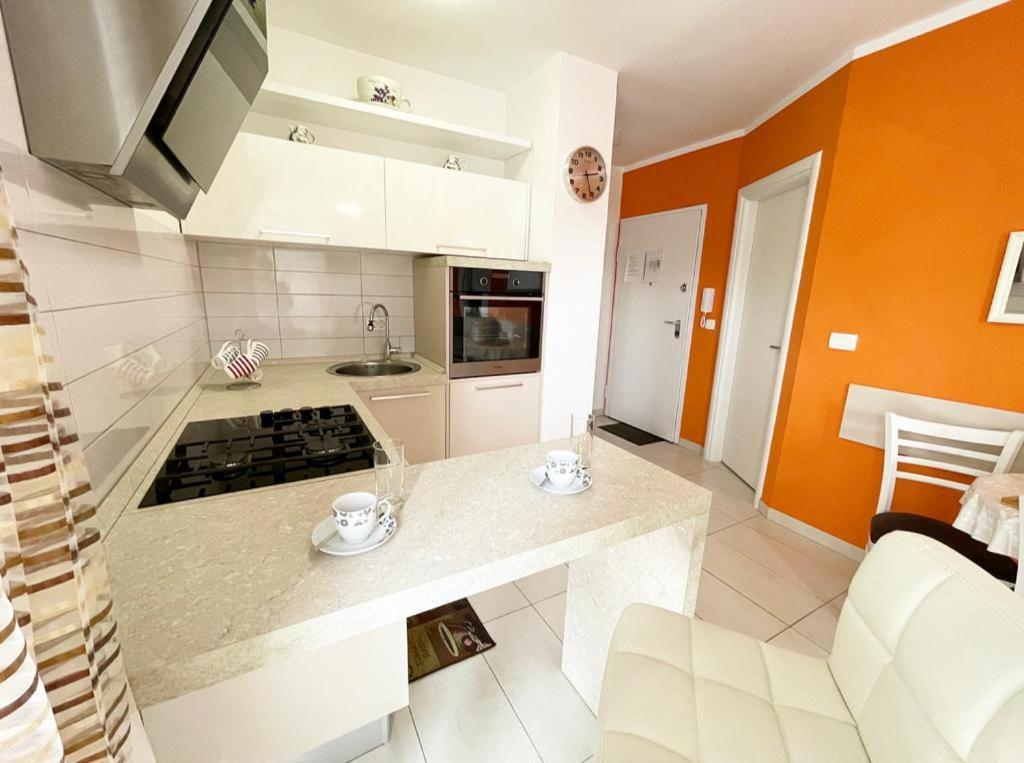 Royal Apartment Pola Esterno foto