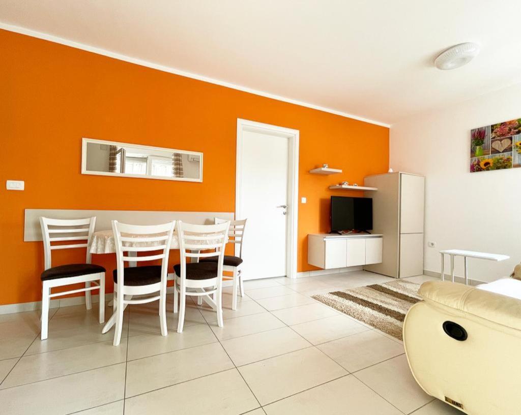 Royal Apartment Pola Esterno foto